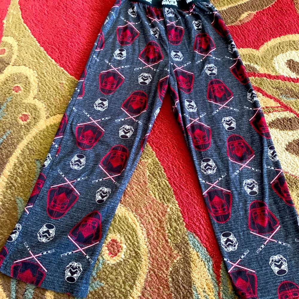 Star Wars boys Pajama pants size L (10-12).